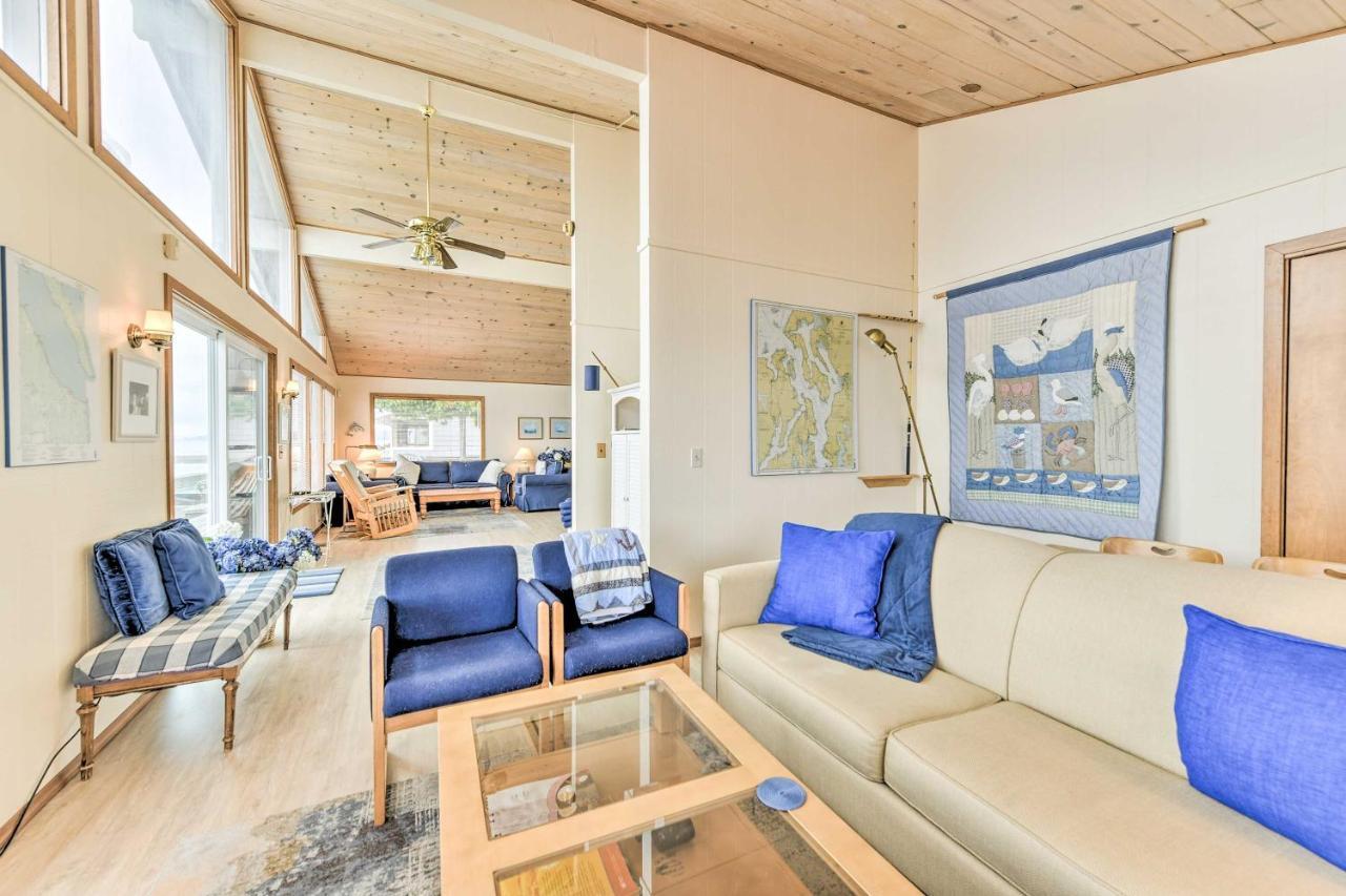 Beachfront Whidbey Island Home And Apartment! Лангли Екстериор снимка